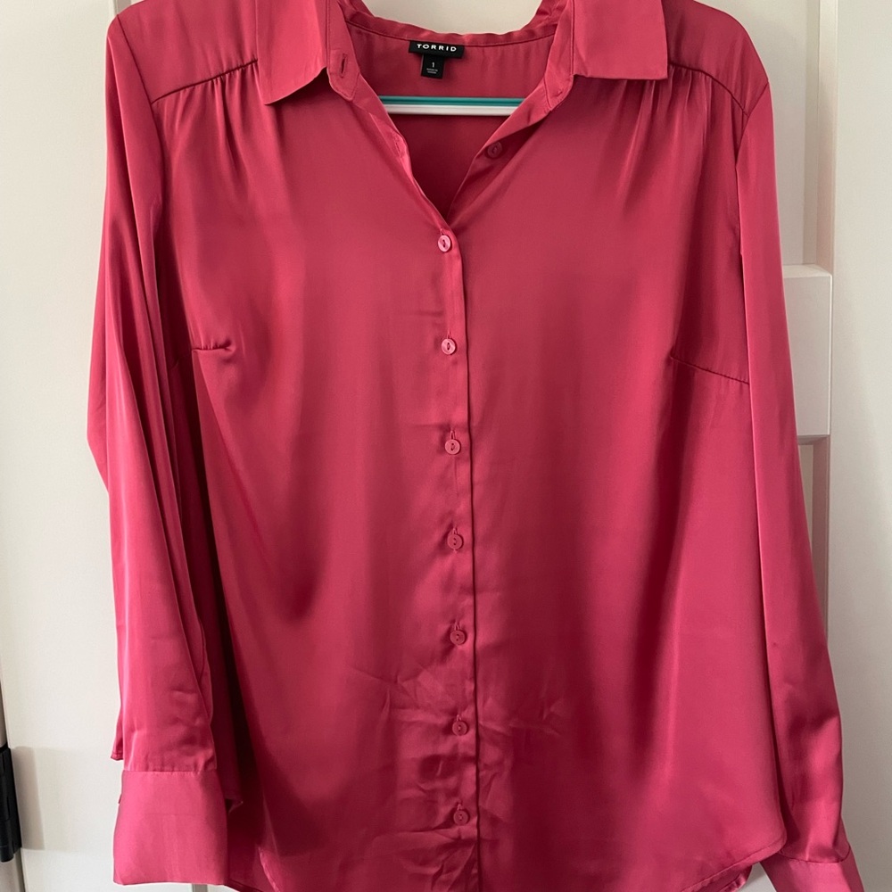 Torrid Women's Red Button Down Shirt Satin Size 1